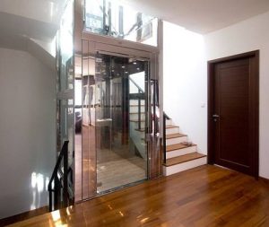 Thang máy cho ngôi nhà hạn chế diện tích