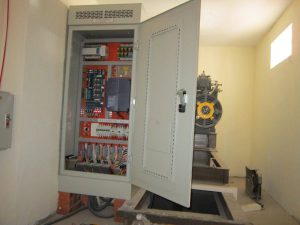 Nguồn điện cấp cho thang máy gia đình 1 phase hay 3 phase?