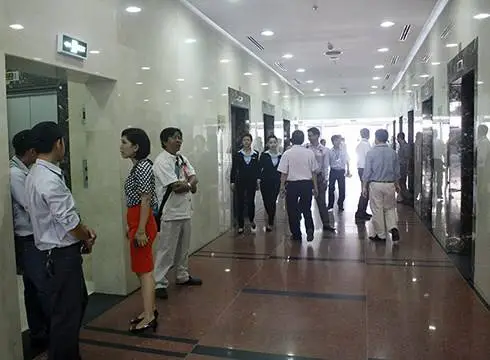 Những thiết bị thang máy thường hư hỏng sau nhiều năm hoạt động 5 sử dụng thang máy